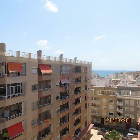Cosy Studio Apartment In Torrevieja Esterno foto