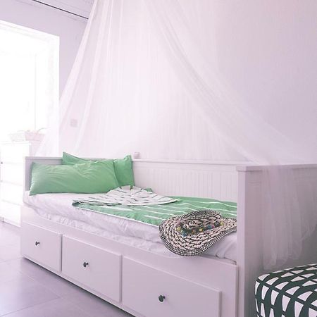 Cosy Studio Apartment In Torrevieja Esterno foto