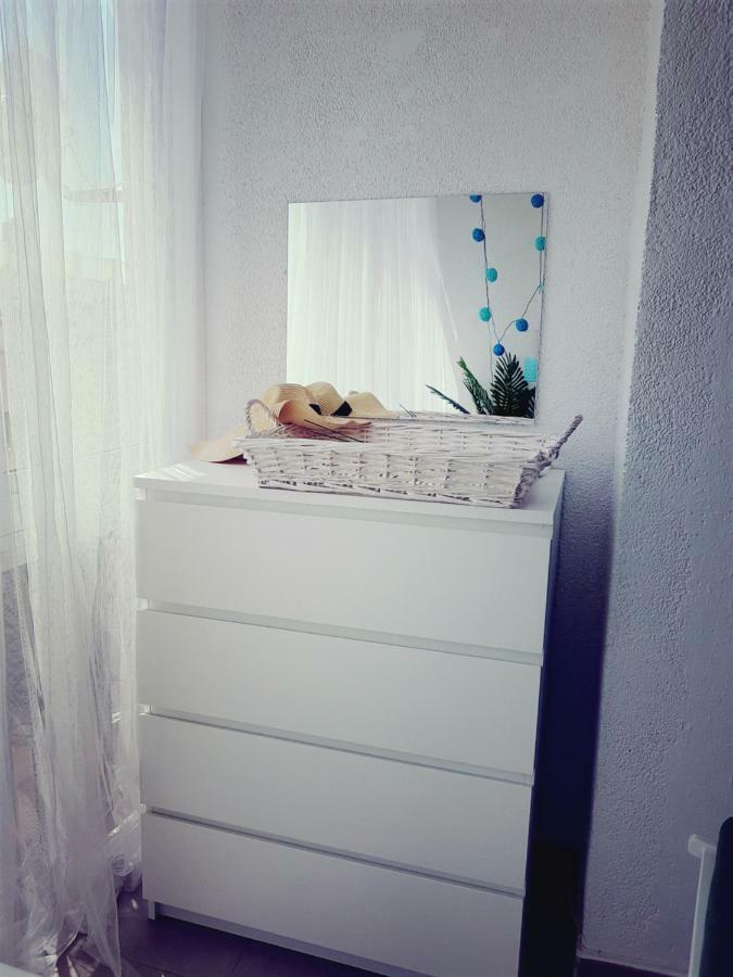Cosy Studio Apartment In Torrevieja Esterno foto
